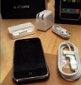 Apple iPhone 3G S 32GB White Unlocked Import