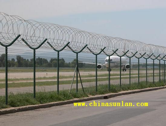 airport mesh fence