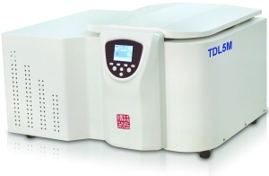 Table Type Large Capacity High Speed Refrigerated Centrifuge Max Capacity 4Ã—300ml Max Centrifuge :29400g