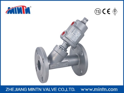 Pneumatic angle seat valve flange connection