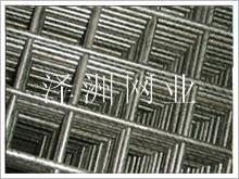 Welded wire mesh is welded with high quality low carbon steel wire, formed by surface passivation, plastic processing such as cold-plating (plating), hot dip and PVC plastic packages. Net surface smooth, uniform mesh, welded machine hard, stability, anti-corrosion, anti-corrosion resistance.
