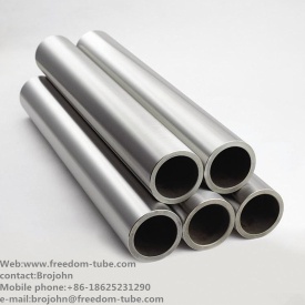 Titanium tube heat exchanger