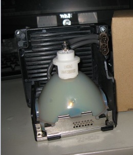 projector lamp Sanyo POA-LMP98