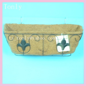 Wall Basket with Coco Liner - wall basket
