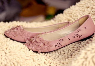 floral trim flat lady shoe