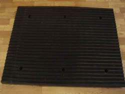 rubber reducing noise board/board for reducing noise/roadway safety/traffic safety/parking facility